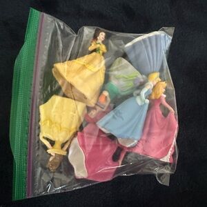 3/$15 Princess Cake Decorating set Disney